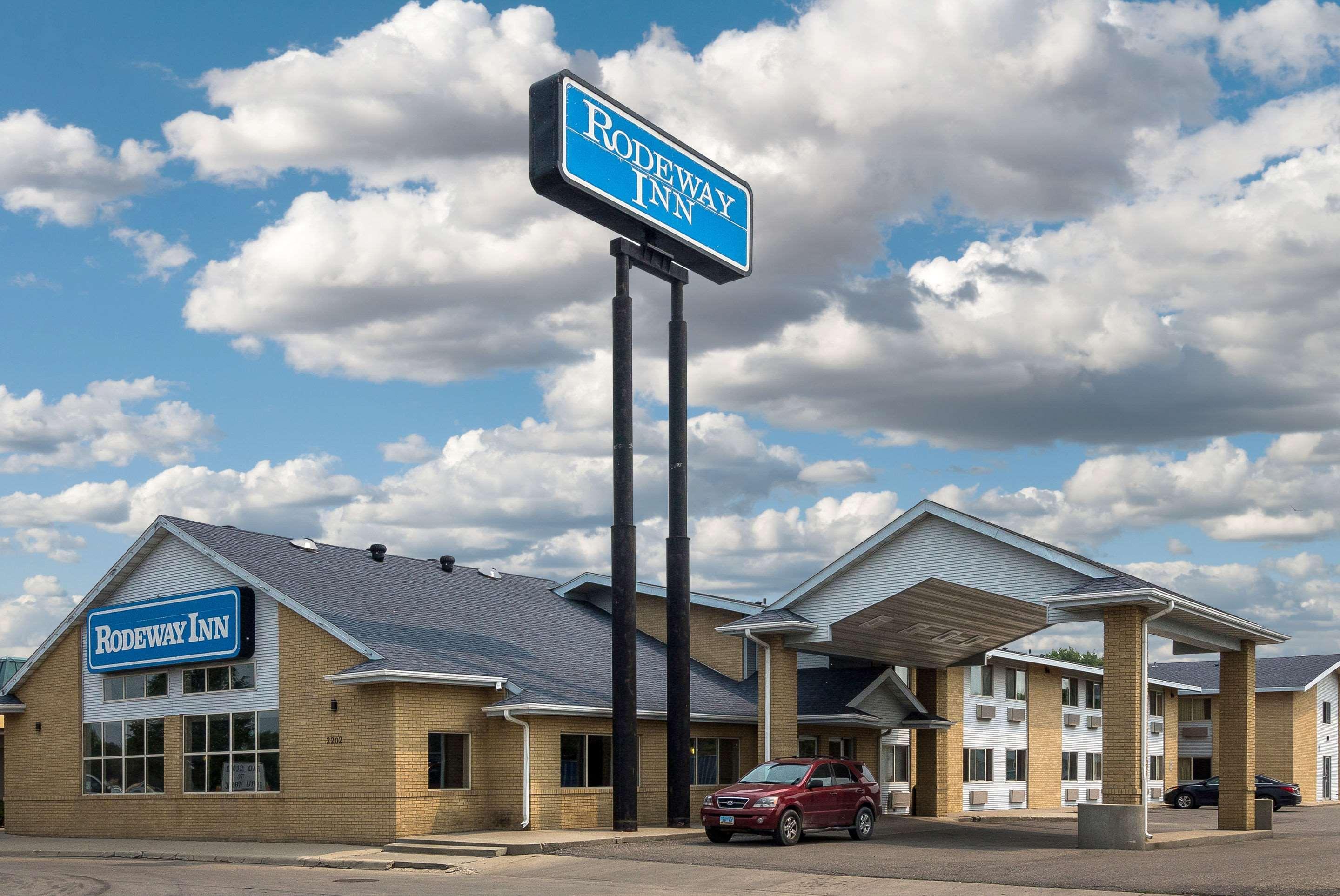 Rodeway Inn Fargo Ngoại thất bức ảnh