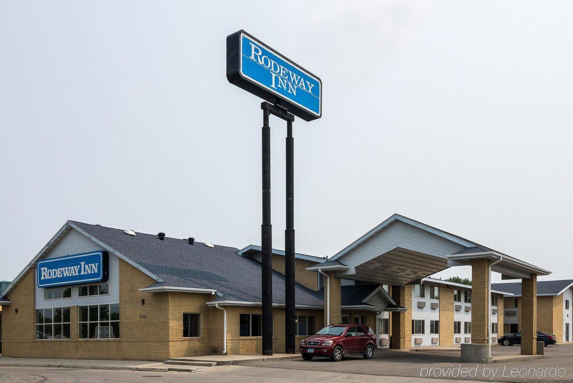 Rodeway Inn Fargo Ngoại thất bức ảnh