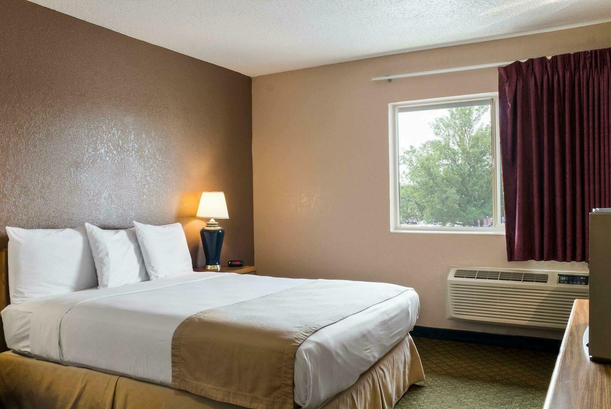 Rodeway Inn Fargo Ngoại thất bức ảnh